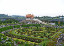 nong-nooch